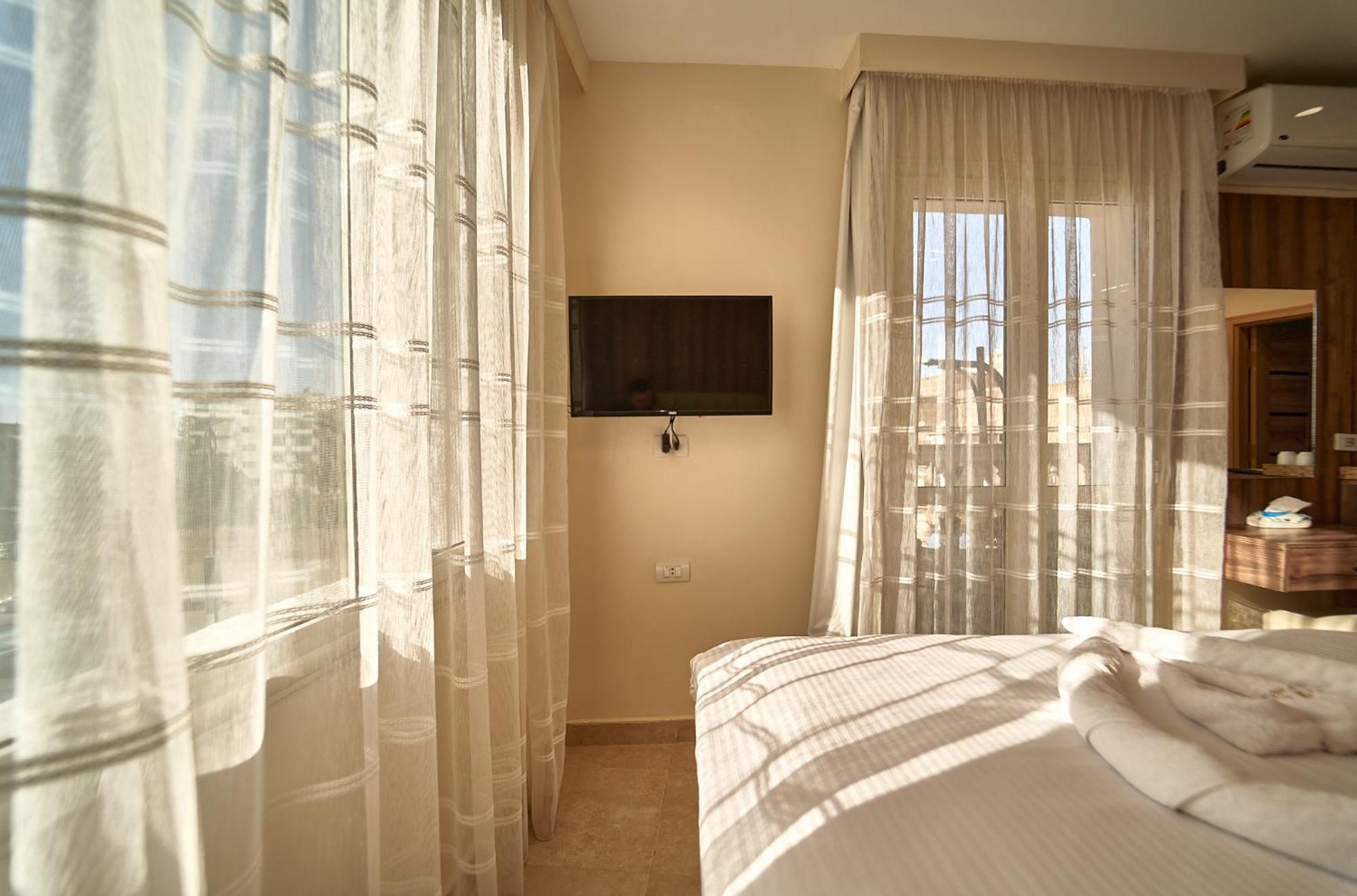 The Palace Pyramids Hotel Nazlet el-Sisi Bagian luar foto