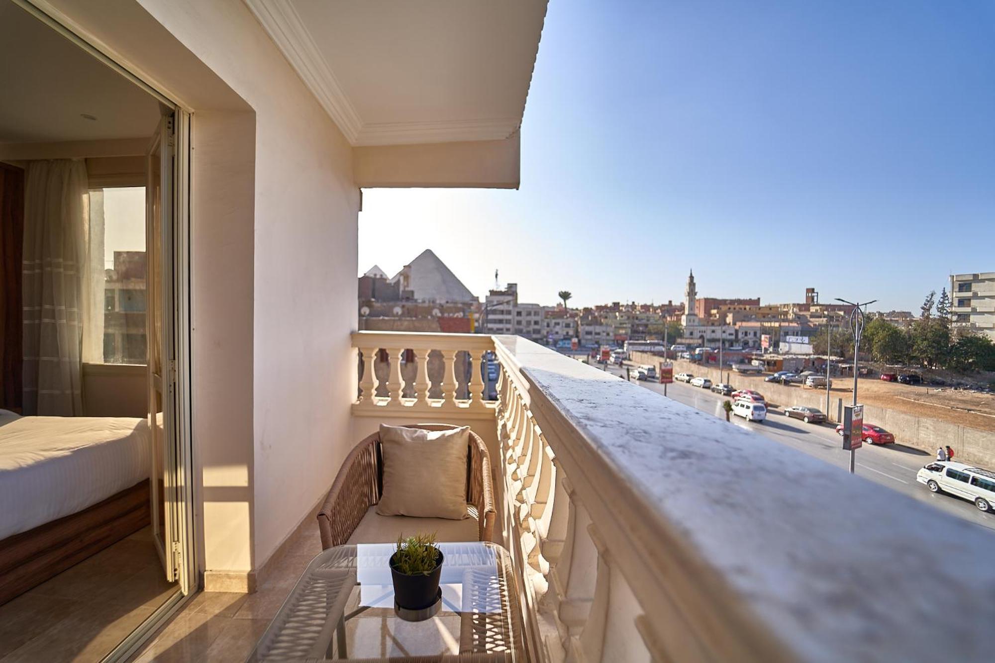 The Palace Pyramids Hotel Nazlet el-Sisi Bagian luar foto