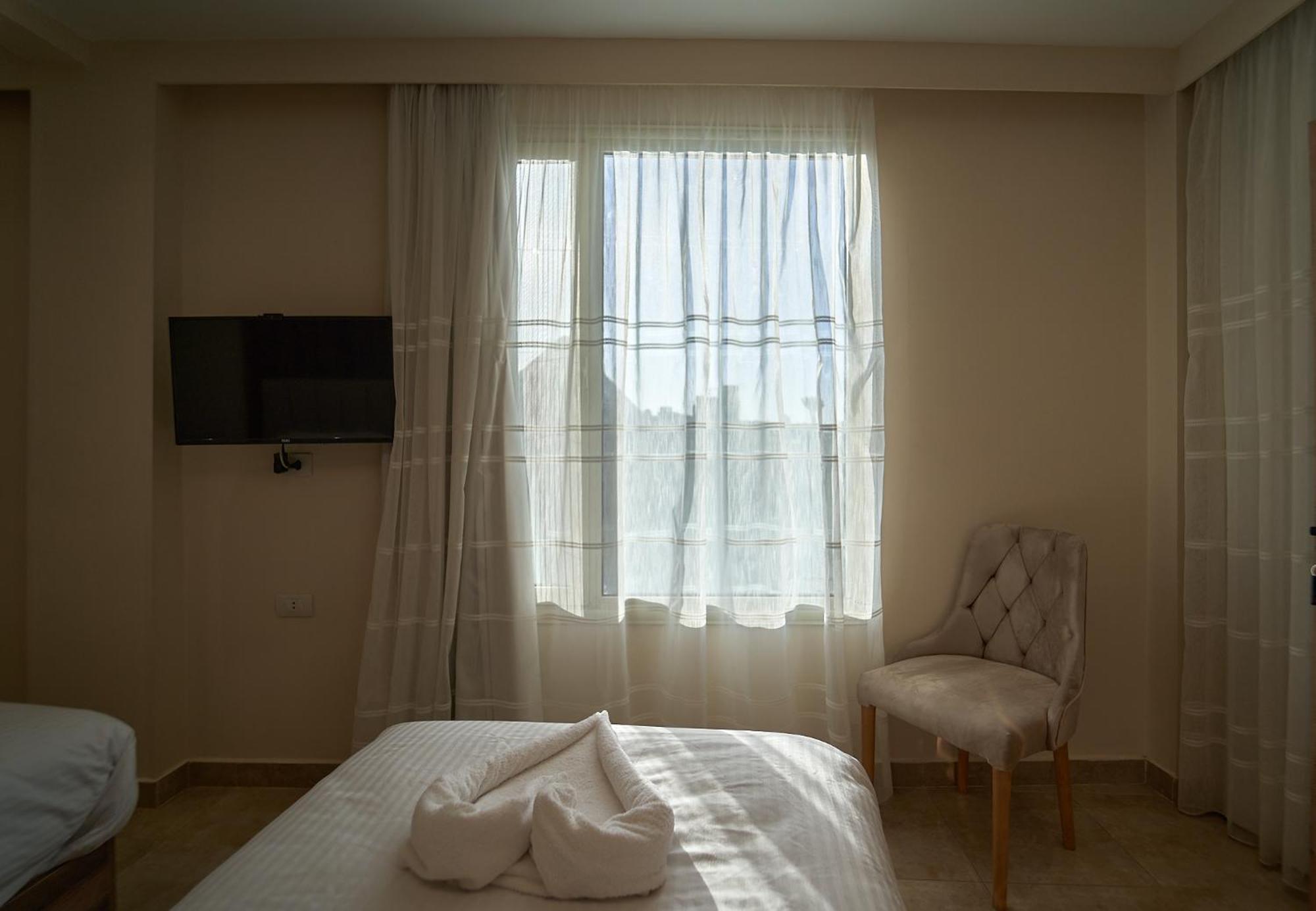 The Palace Pyramids Hotel Nazlet el-Sisi Bagian luar foto