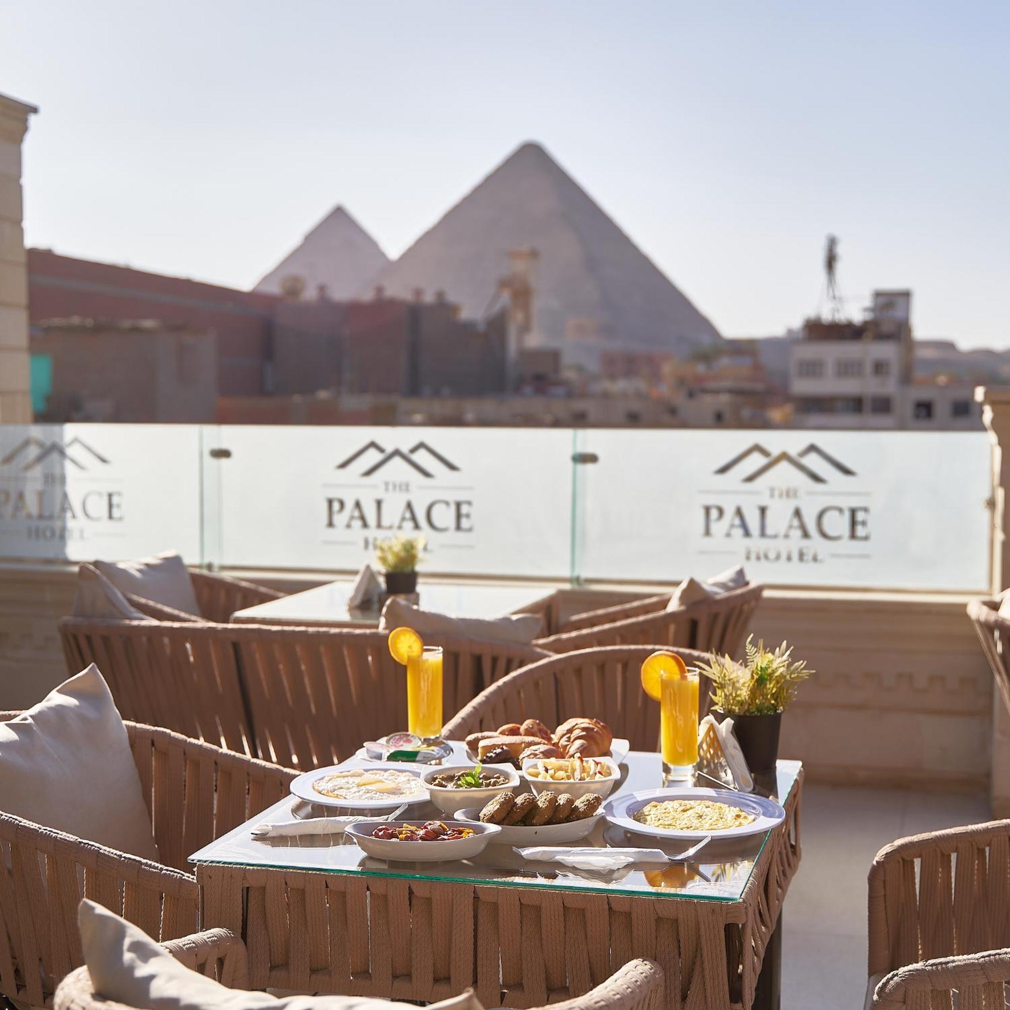 The Palace Pyramids Hotel Nazlet el-Sisi Bagian luar foto